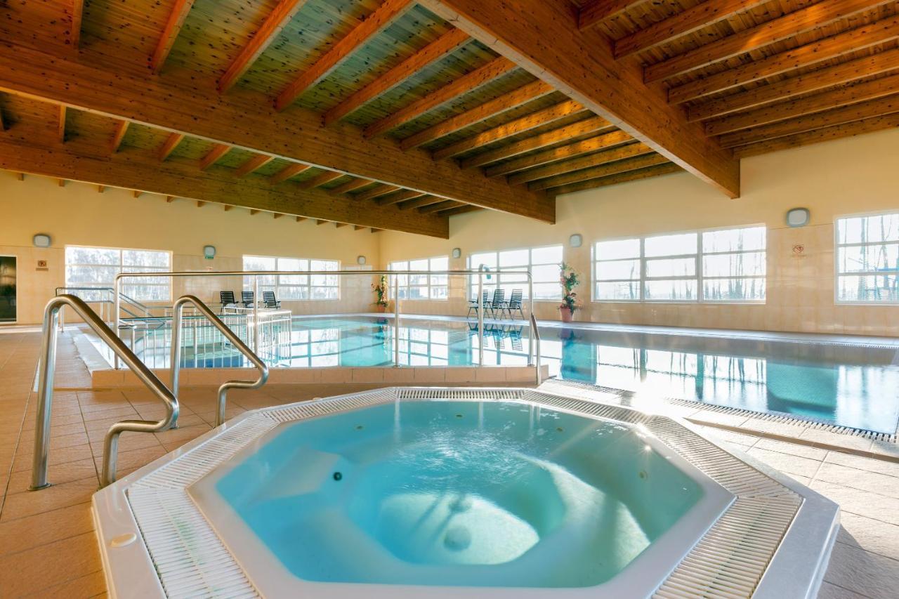 Bursztyn - Bernstein Spa & Wellness ดอมกี ภายนอก รูปภาพ