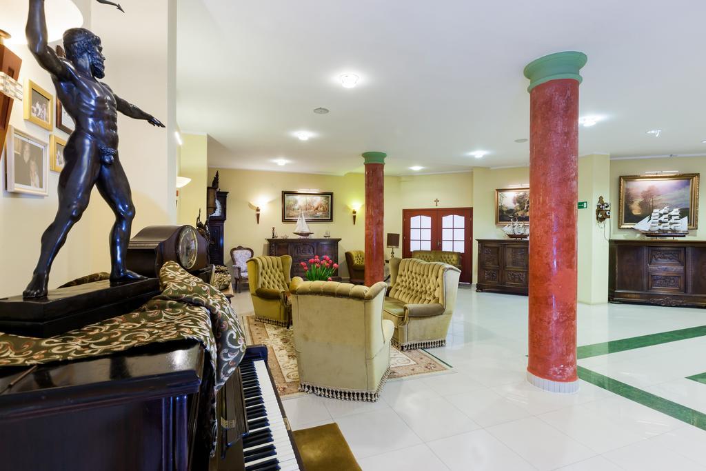 Bursztyn - Bernstein Spa & Wellness ดอมกี ภายนอก รูปภาพ