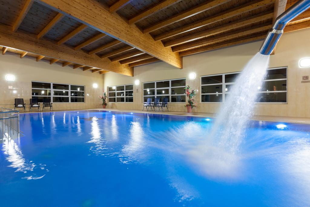 Bursztyn - Bernstein Spa & Wellness ดอมกี ภายนอก รูปภาพ