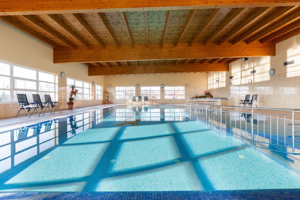 Bursztyn - Bernstein Spa & Wellness ดอมกี ภายนอก รูปภาพ