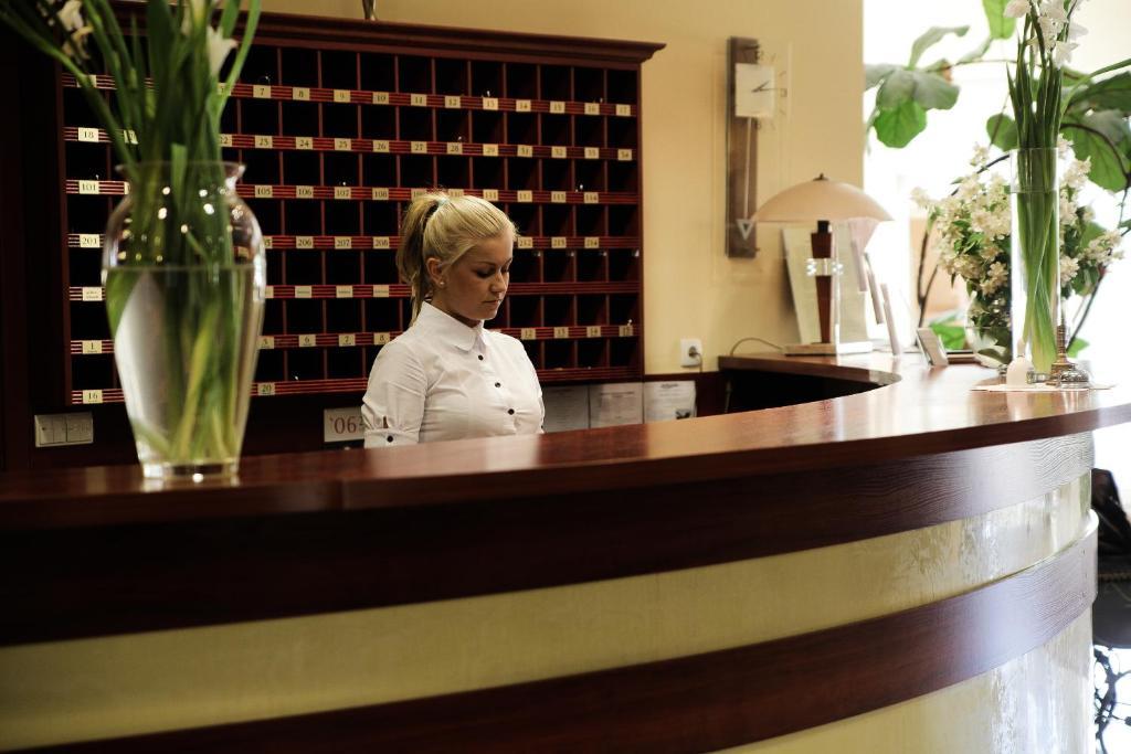 Bursztyn - Bernstein Spa & Wellness ดอมกี ภายนอก รูปภาพ