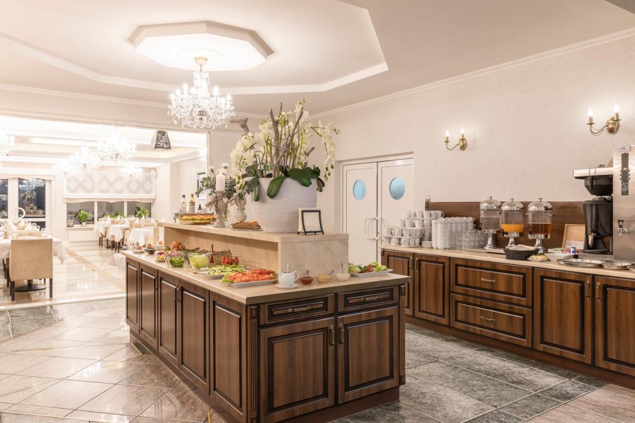 Bursztyn - Bernstein Spa & Wellness ดอมกี ภายนอก รูปภาพ