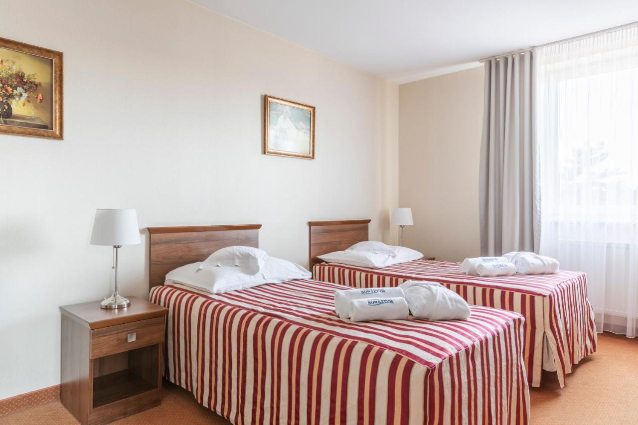 Bursztyn - Bernstein Spa & Wellness ดอมกี ภายนอก รูปภาพ